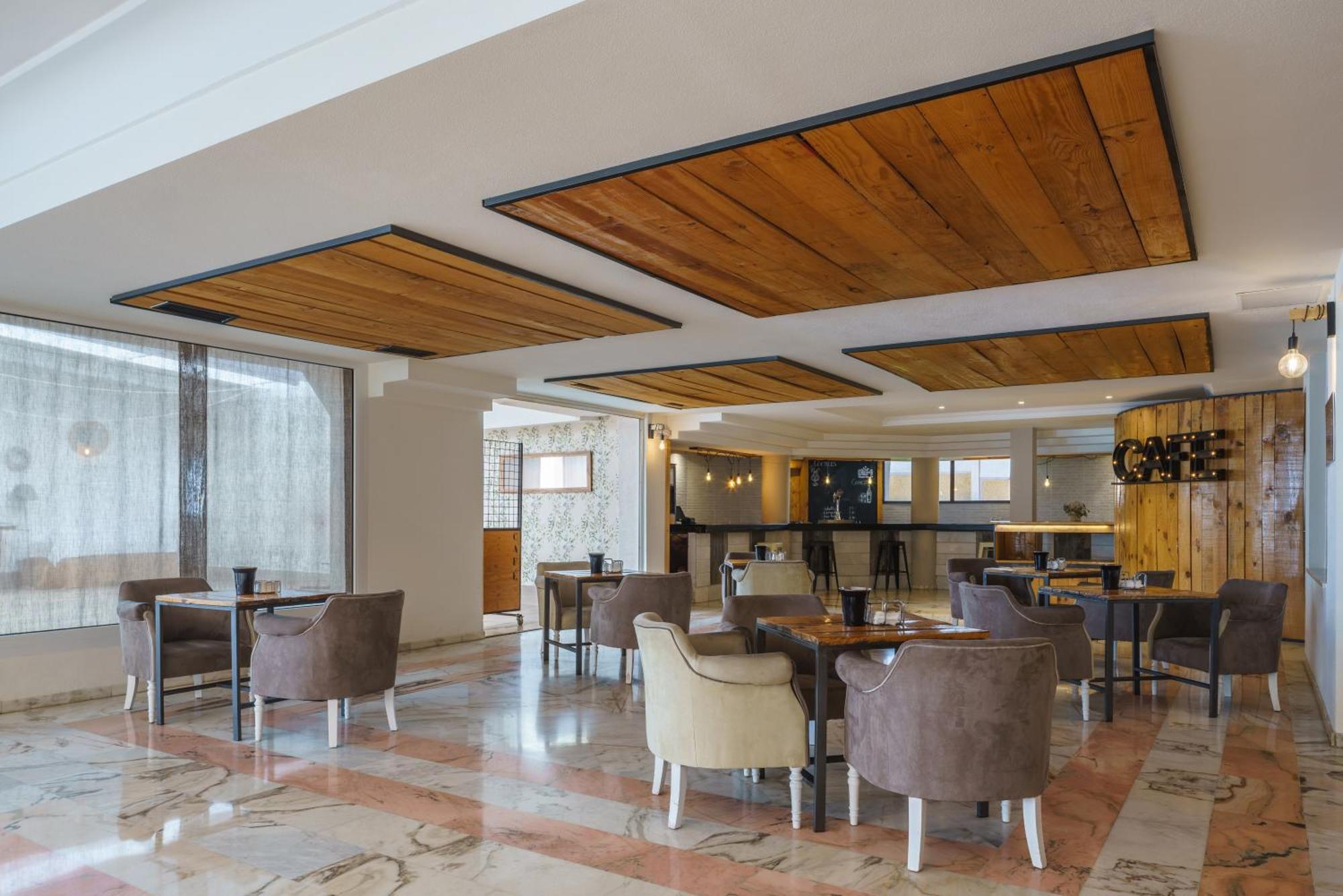 Crisol Jardines De Cordoba Hotel Екстериор снимка